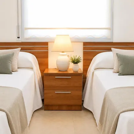 Roura Dos Planetcostadorada Apartmán La Pineda